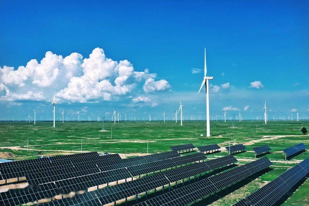 Hình ảnh minh họa dự án tích hợp năng lượng gió và năng lượng mặt trời tại Mông Thành